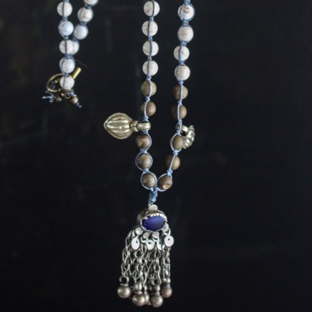 Artisan Crafted Beaded Necklace - Picture 3 of 8